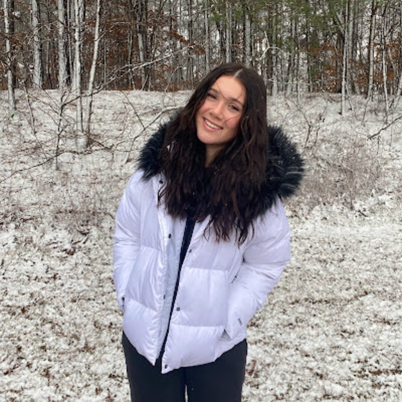 Meet your Posher, Sophia - Picture 1 of 1